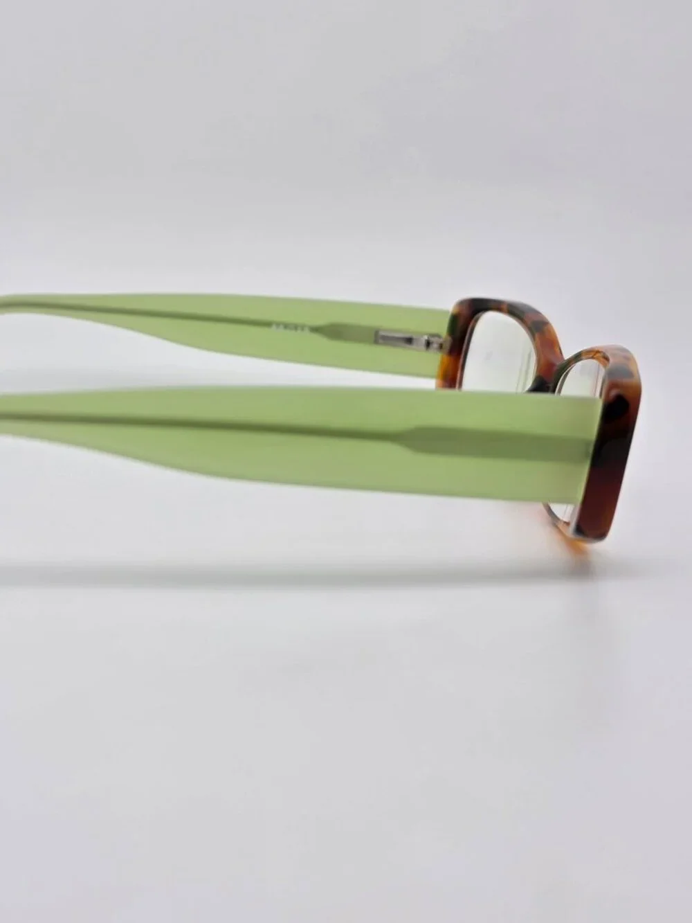 Eyebobs Co-Conspirator 2136 T7 Tortoise Funky Lime +2.50 Reading Glasses 52mm
